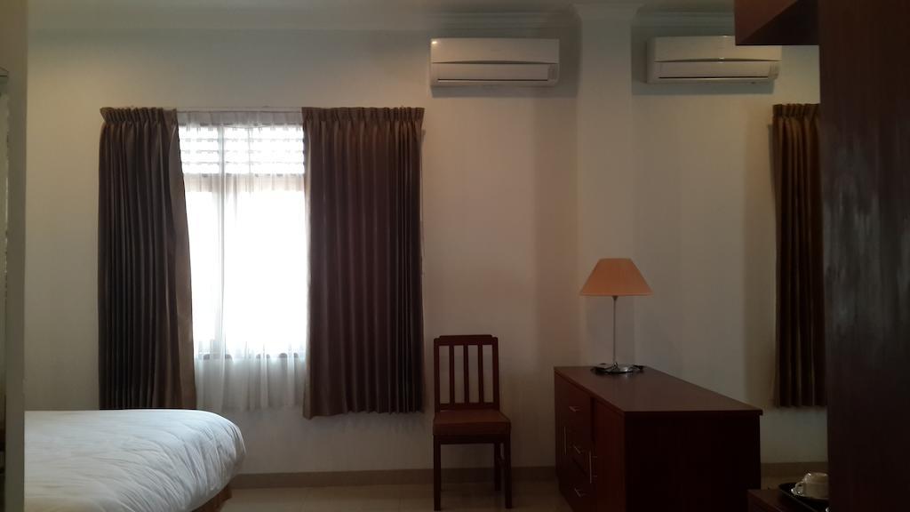 Kailani Inn Medan Exterior photo
