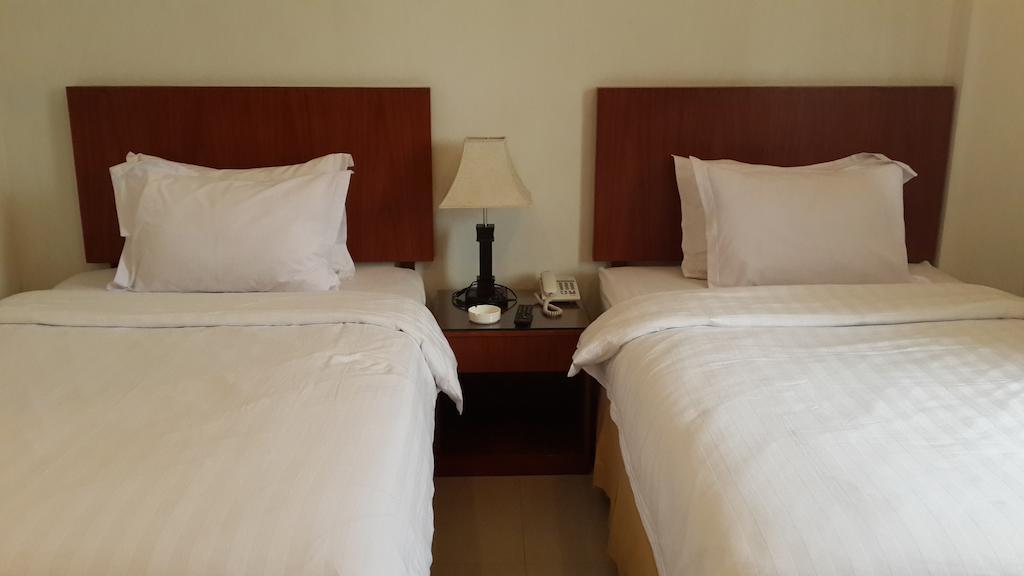 Kailani Inn Medan Room photo